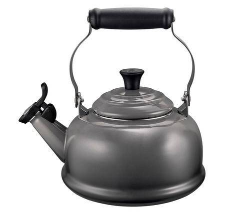 Le Creuset Classic Whistling Kettle